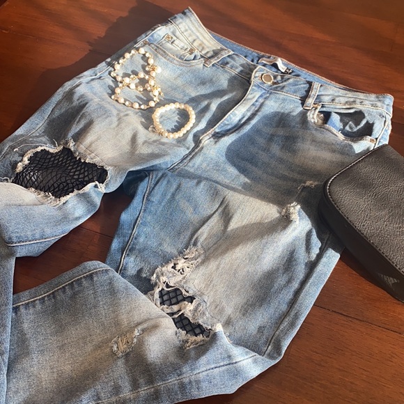 Stylish Revamped ripped jeans with net patchwork💜 - Picture 5 of 16